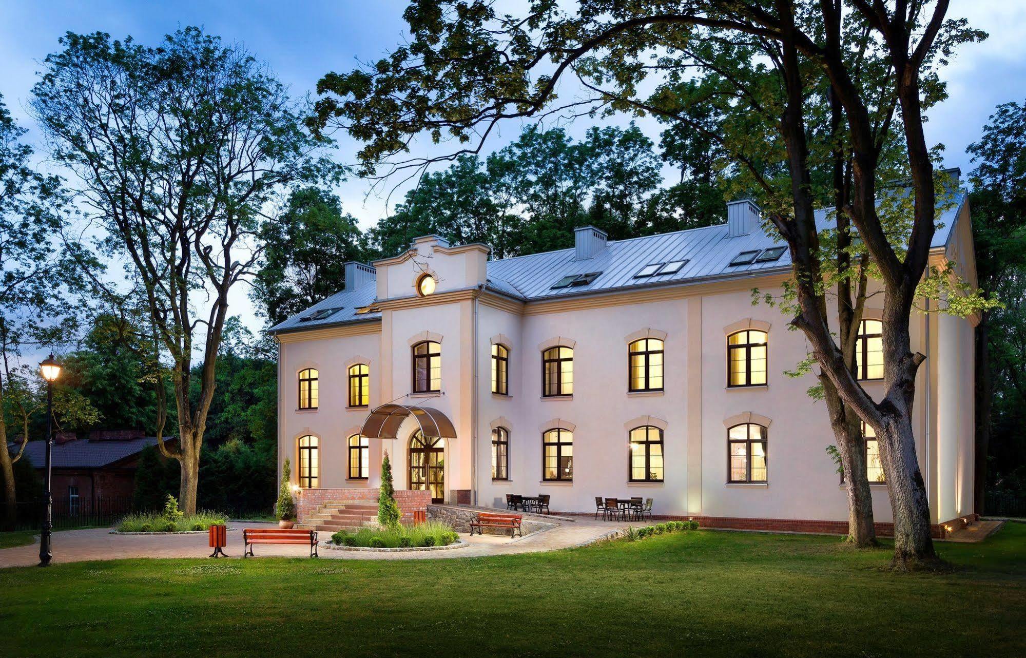 Modlin Palace Nowy Dwór Mazowiecki Exterior foto
